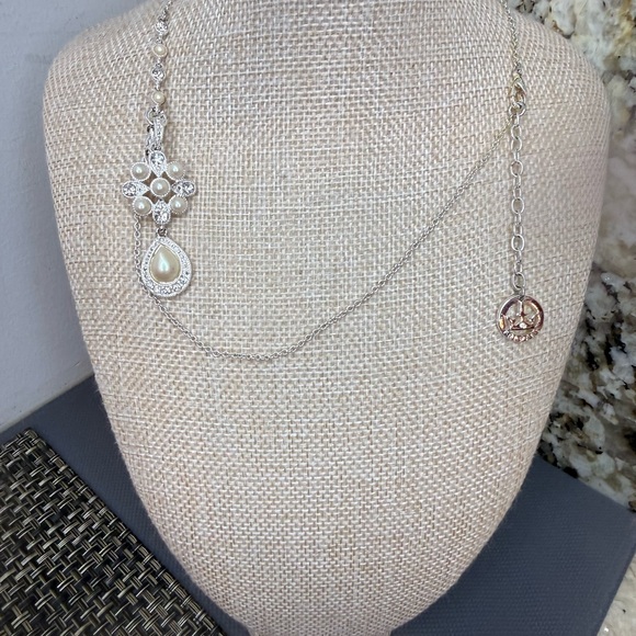 Vintage Crown Trifari Pearl Rhinestone Early 20th Century Necklace - Picture 7 of 10